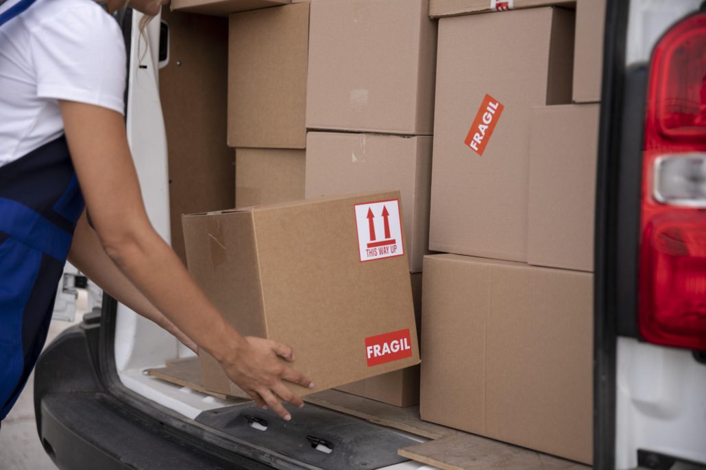 Servicio de vaciado de locales y lonjas comerciales en Bilbao. Retirada de muebles y escombros para dejar el espacio listo